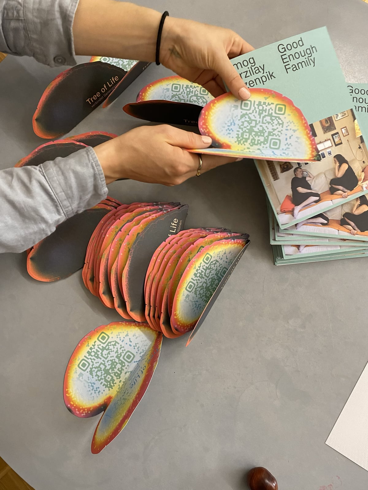 Tree of Life Web-AR QR Code Leaves - Museum Experience Extended to City